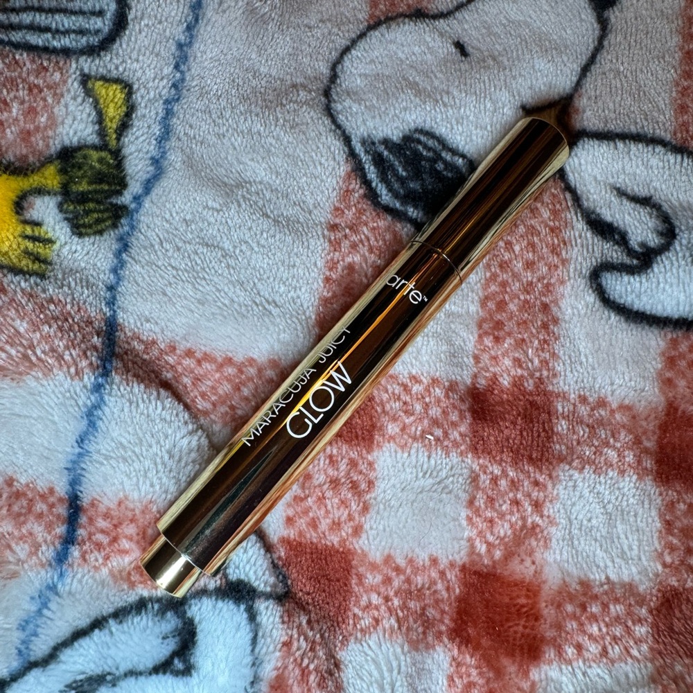 Tarte maracuja juicy glow highlighter stick champagne glow